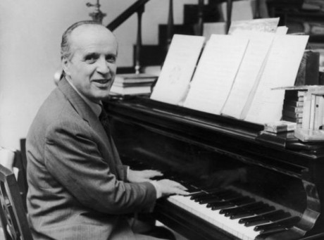 Morre o compositor Nino Rota