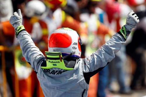 Rubens Barrichello conquista a 100ª vitória brasileira na F1