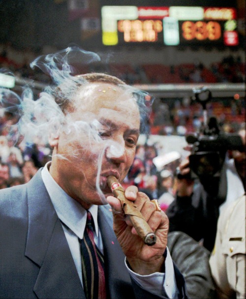 Lenny Wilkens se torna o técnico mais vitorioso da NBA