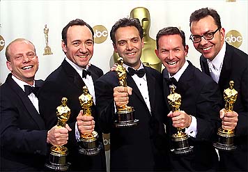 “Beleza Americana” leva 5 estatuetas no Oscar