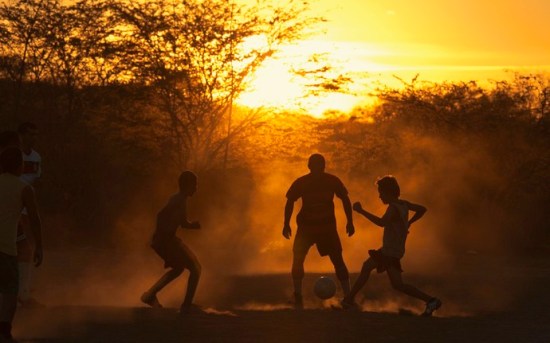 Nasce o futebol brasileiro