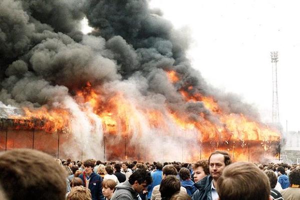 Incêndio no estádio do Bradford City mata 56 na Inglaterra