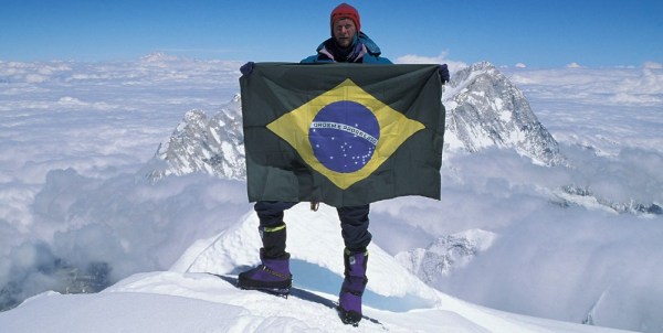 Brasileiros chegam ao topo do Everest pela 1ª vez