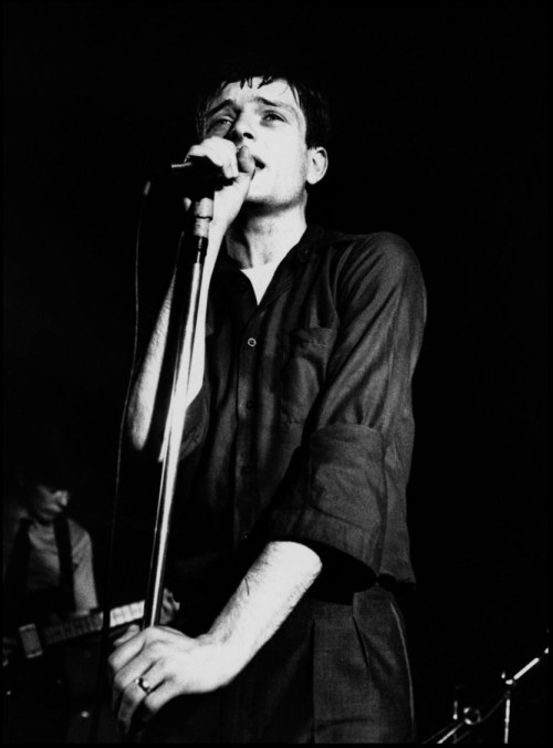 O suicídio de Ian Curtis