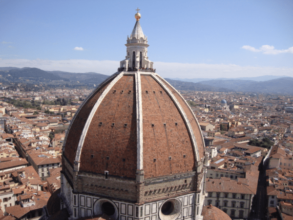 Começa a construção do domo da Catedral de Florença