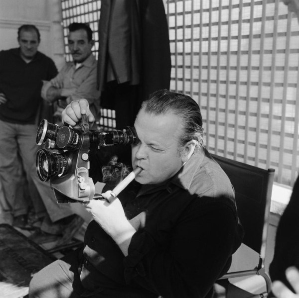 Morre o cineasta Orson Welles