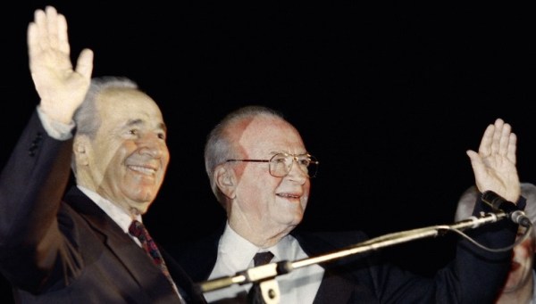 Yitzhak Rabin é assassinado em Israel