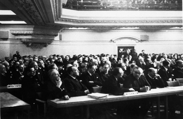 Primeira Assembleia Geral da ONU é aberta em Londres