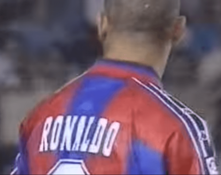 Ronaldo estreia pelo Barcelona