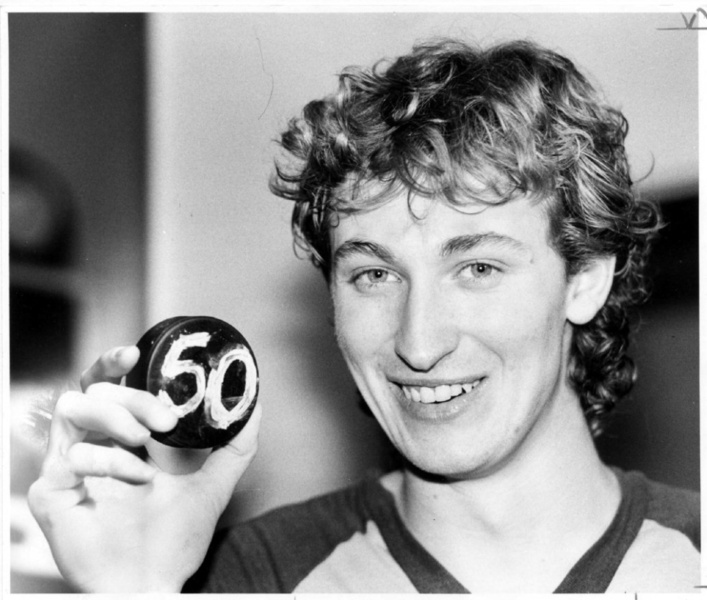 Wayne Gretzky estabelece novo recorde na NHL