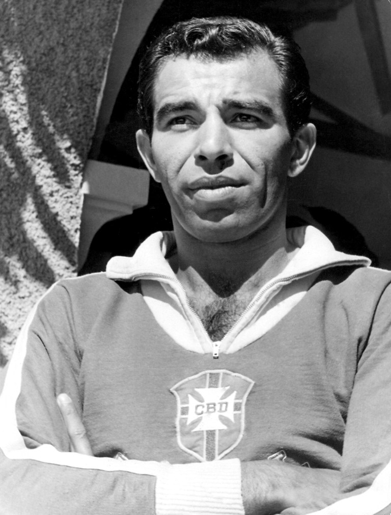 Morre Vavá, o "Peito de Aço"