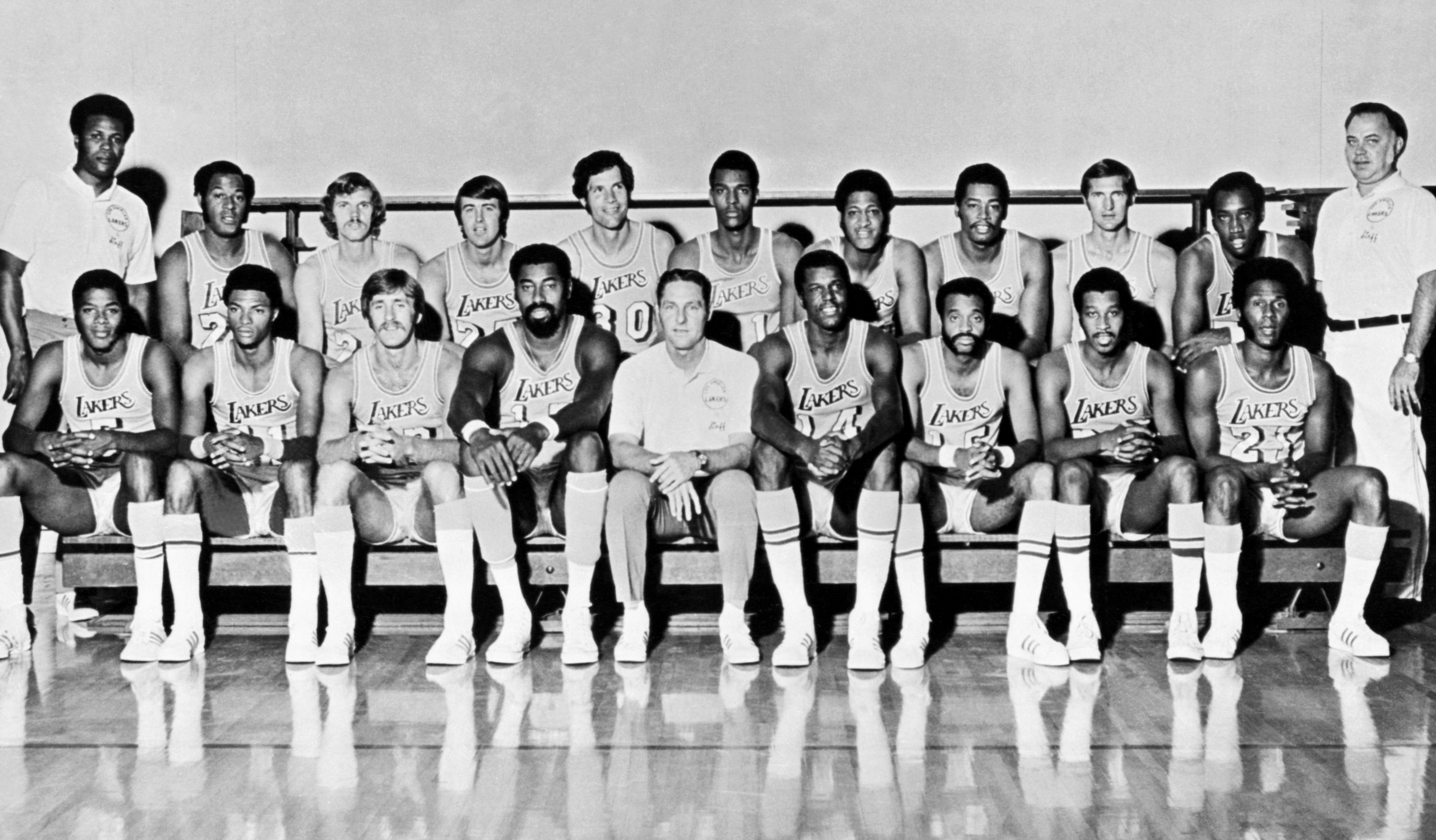 Lakers conquistam o primeiro título para Los Angeles – efemérides